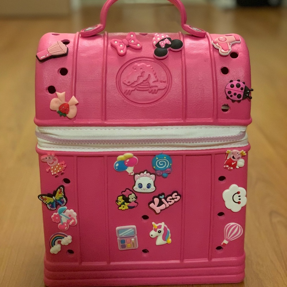 crocs waterproof backpack in pink